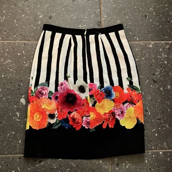 Tina Trunk Stripped floral mini skirt Xs - Picture 2 of 6